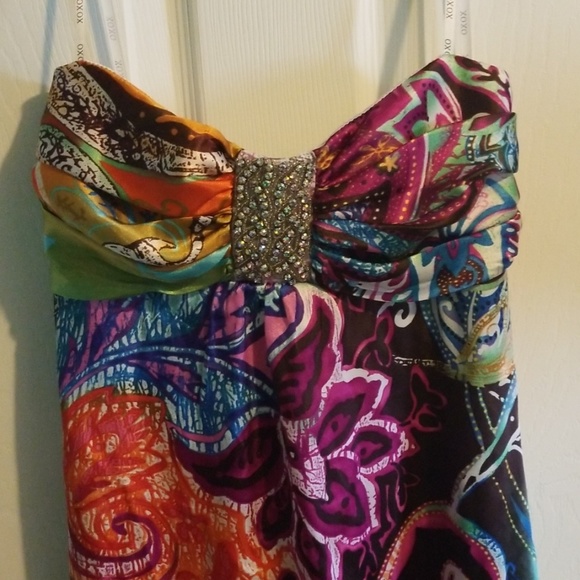 XOXO Maxi Dress - Picture 2 of 8